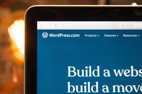 AI-Powered Website Builders: Can AI Replace Web Developers? 1 AI-Powered Website Builders